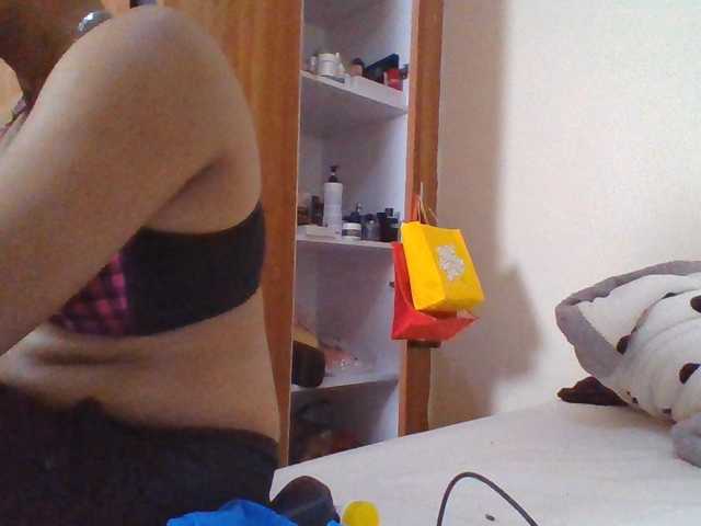 Blackmelanin1 live cam preview