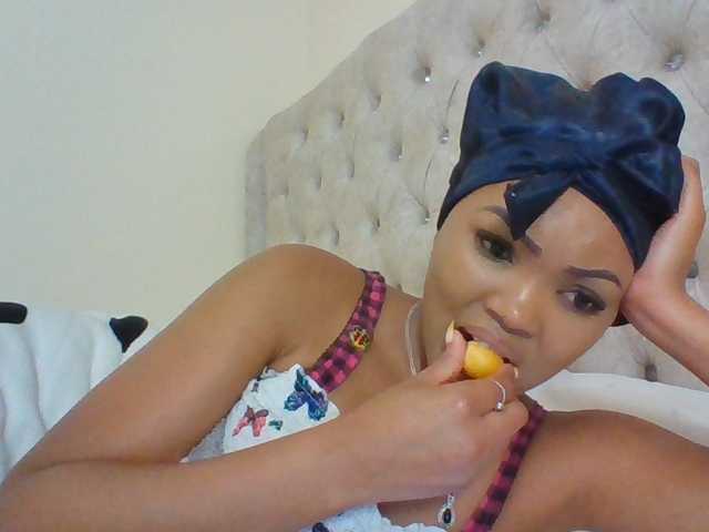 Beautystar12, live now on BongaCams