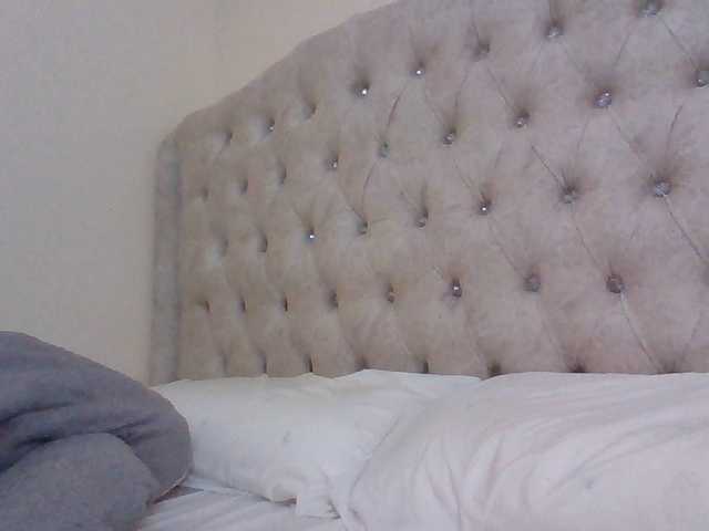 Beautystar12 live cam on BongaCams