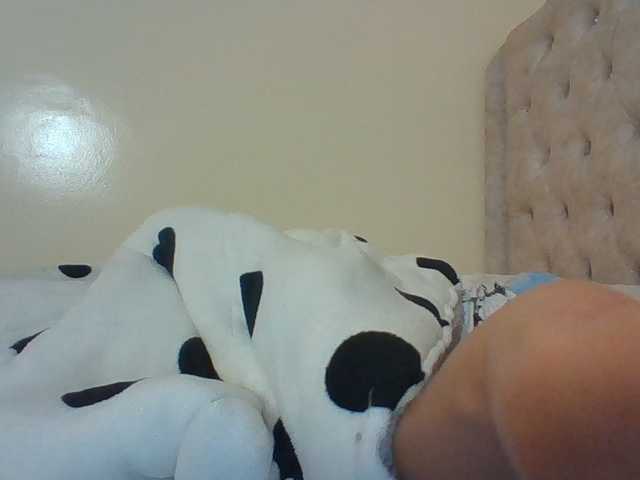 Blackmelanin1 live cam preview