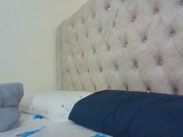 Beautystar12 live cam on BongaCams