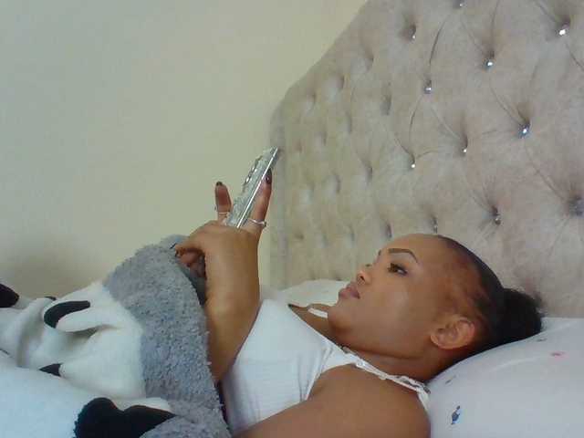 Beautystar12 live webcam show