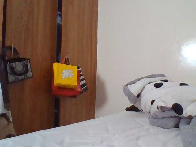 Blackmelanin1 live cam preview