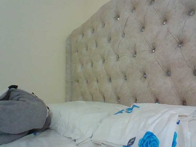 Beautystar12 live cam on BongaCams