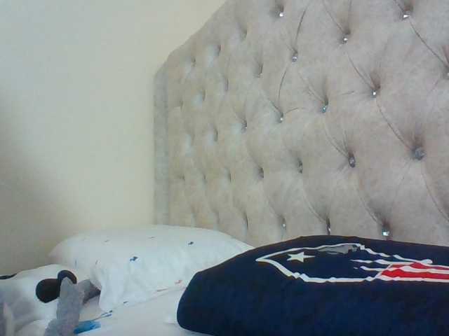 Beautystar12 live cam on BongaCams