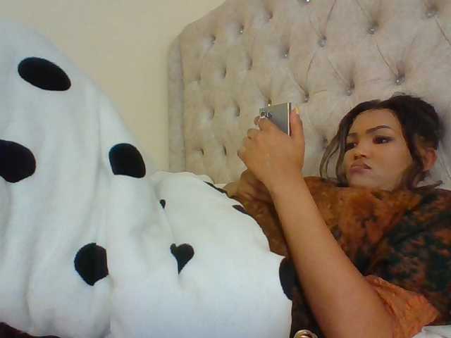 Blackmelanin1 live cam preview