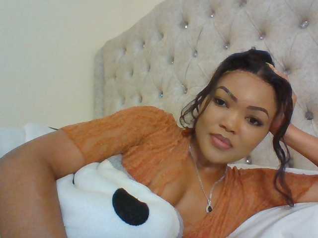 Blackmelanin1 live cam preview