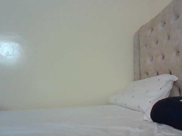 Beautystar12 live cam on BongaCams