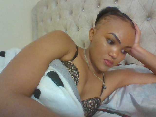 Beautystar12 live webcam show