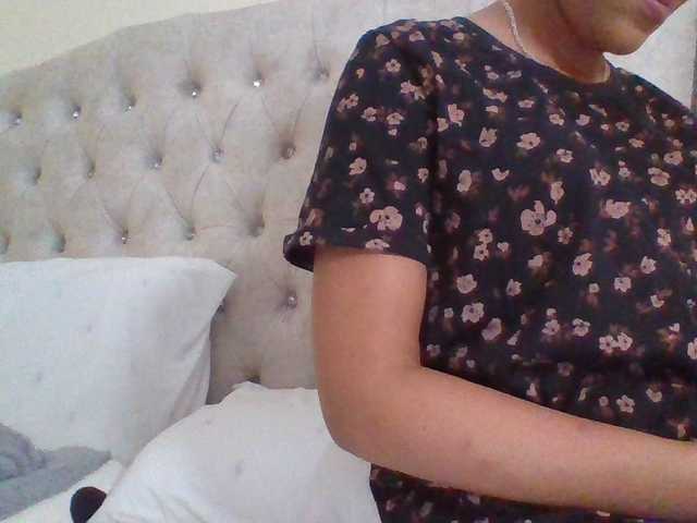 Beautystar12 live cam on BongaCams