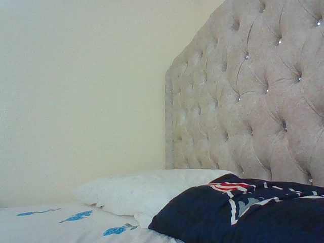 Beautystar12 live cam on BongaCams