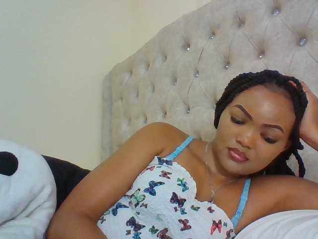Blackmelanin1 live cam preview