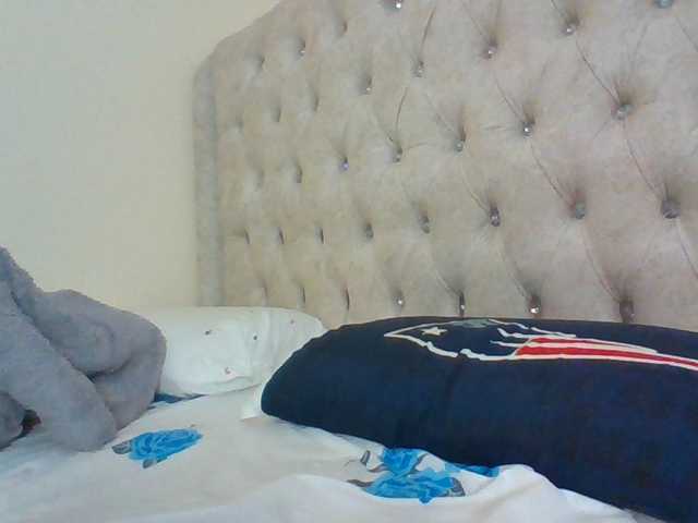 Beautystar12 live cam on BongaCams