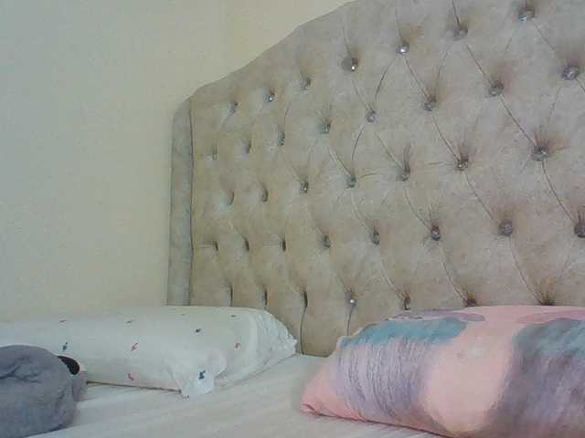 Beautystar12 live cam on BongaCams