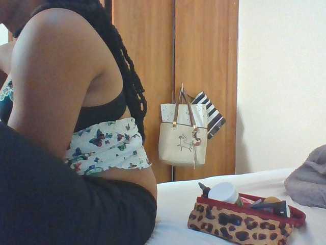 Blackmelanin1 live cam preview