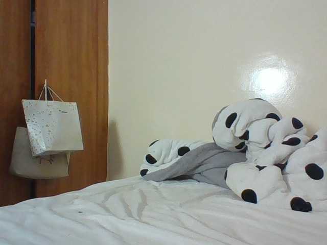 Beautystar12 live cam on BongaCams