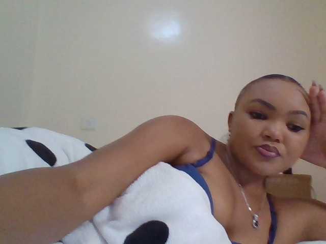 Beautystar12's BongaCams show and profile