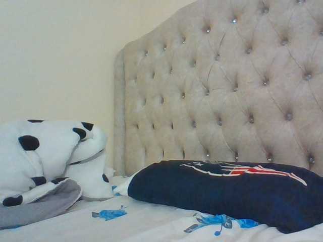 Beautystar12 live cam on BongaCams