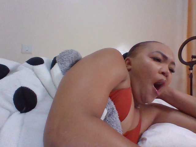 Beautystar12's BongaCams show and profile