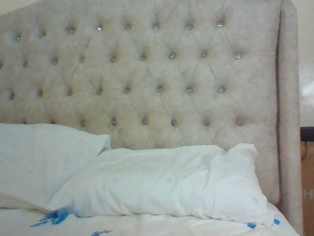 Beautystar12 live cam on BongaCams