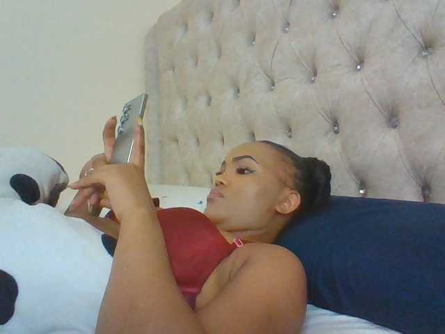 Blackmelanin1 live cam on BongaCams