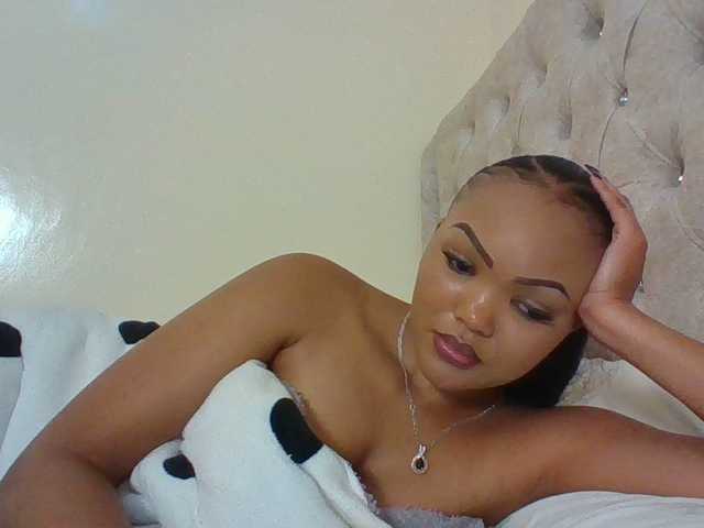 Beautystar12 Cam en direct sur BongaCams