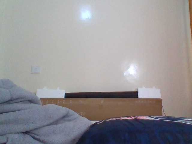 Beautystar12 live cam on BongaCams