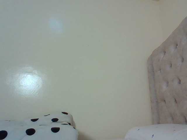 Beautystar12 live cam on BongaCams