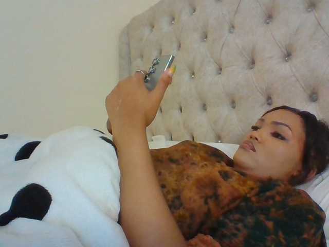 Blackmelanin1 live cam preview