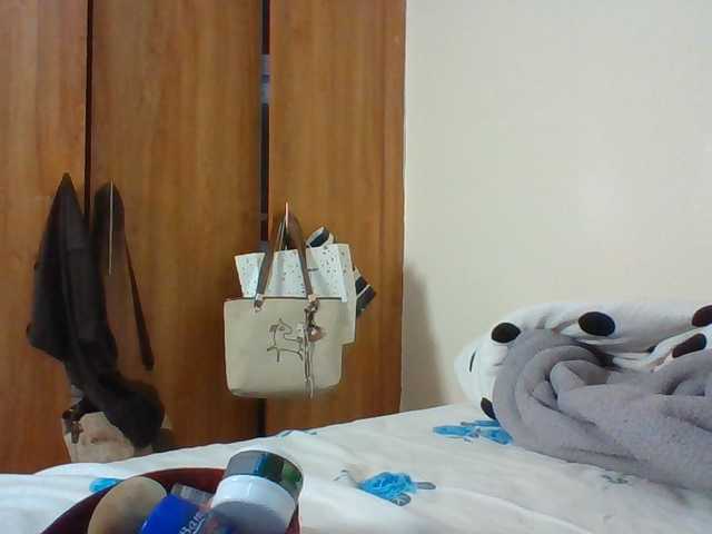 Beautystar12 live cam on BongaCams