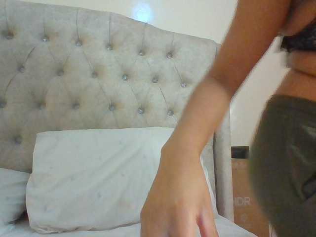 Blackmelanin1 live cam preview