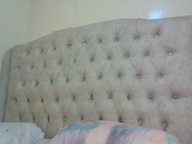 Beautystar12 live cam on BongaCams