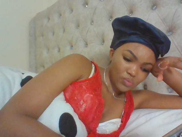 Beautystar12 live cam on BongaCams