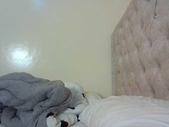 Beautystar12 live webcam show