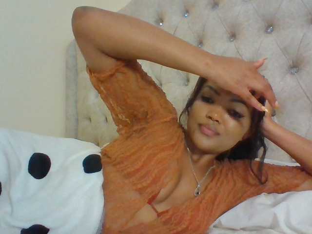 Blackmelanin1 live cam preview
