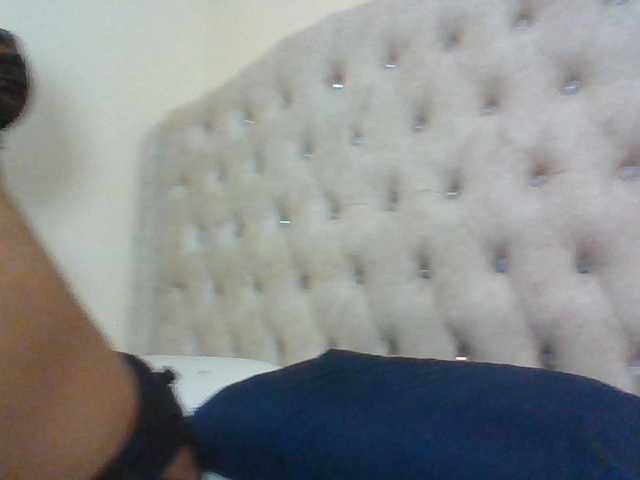 Beautystar12 live cam on BongaCams