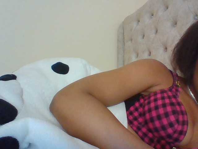 Blackmelanin1 live cam preview