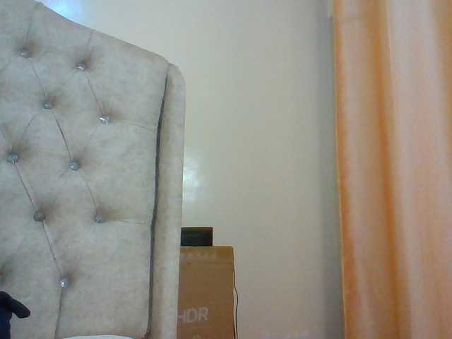 Beautystar12 live cam on BongaCams