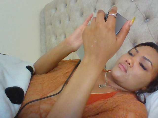 Blackmelanin1 live cam preview