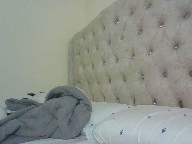 Beautystar12 live webcam show