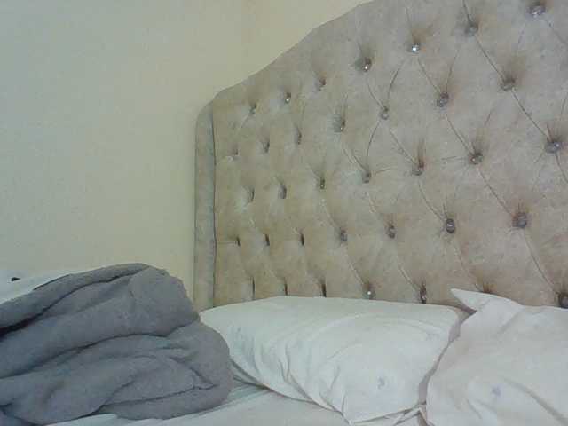 Beautystar12, en directo ahora en BongaCams