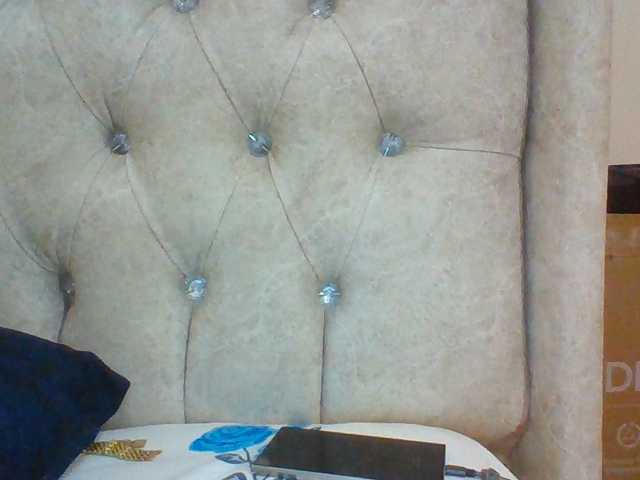 Beautystar12 live cam on BongaCams