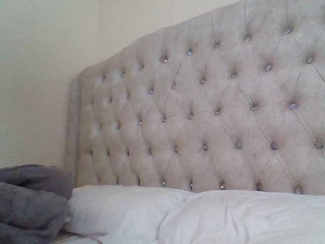 Beautystar12 live cam on BongaCams