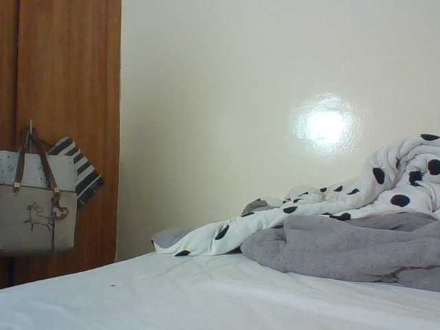 Blackmelanin1 live cam preview