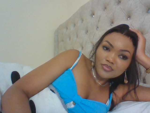 Blackmelanin1 live cam preview
