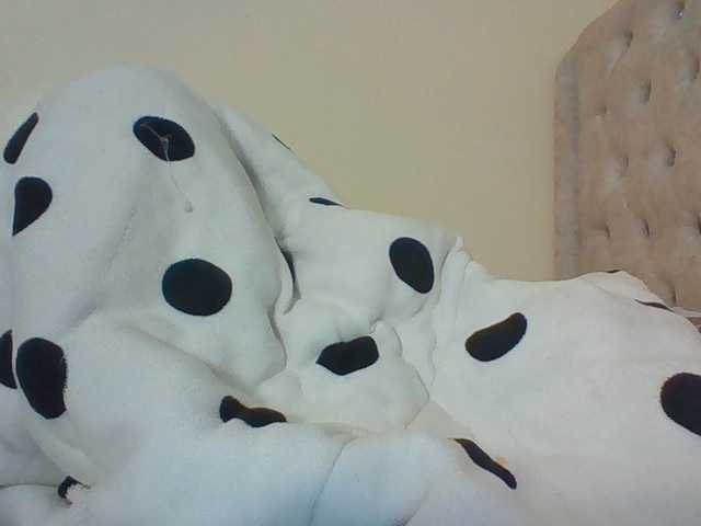 Blackmelanin1 live cam preview