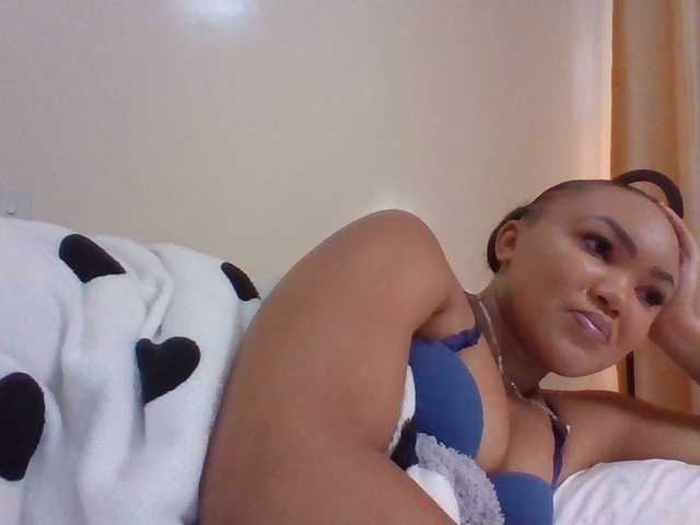 Beautystar12's BongaCams show and profile