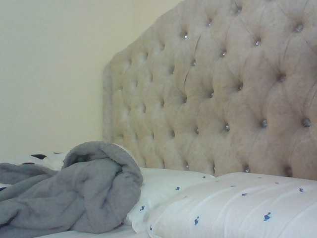 Beautystar12 live cam on BongaCams