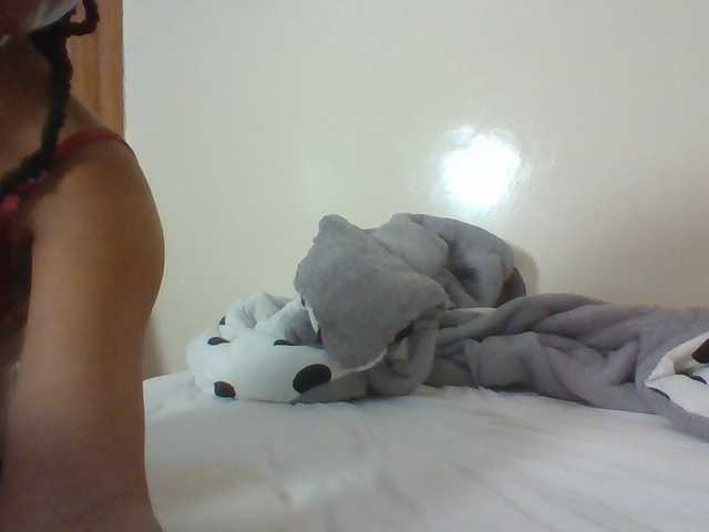 Beautystar12 live cam on BongaCams