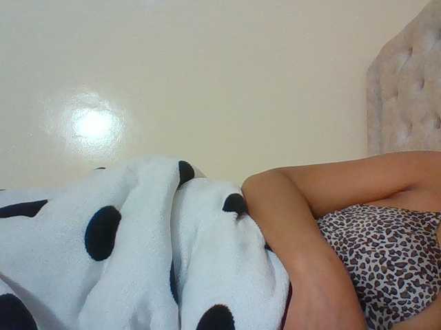 Beautystar12 live cam on BongaCams